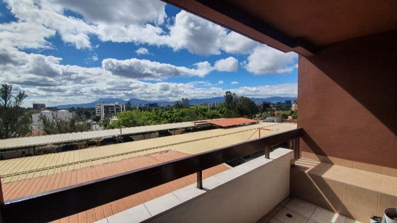 ¡OPORTUNIDAD EN ZONA 15! $160,000 | Apto. Vista  Hermosa 2 | 1 Habitación + Balcón