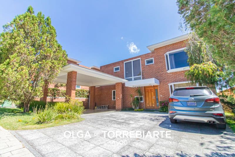 Casa en Condominio Colinas de Castell