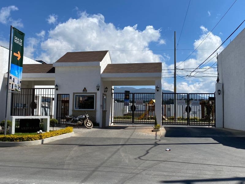 Casa En Venta San Jose Pinula Condado Almeria
