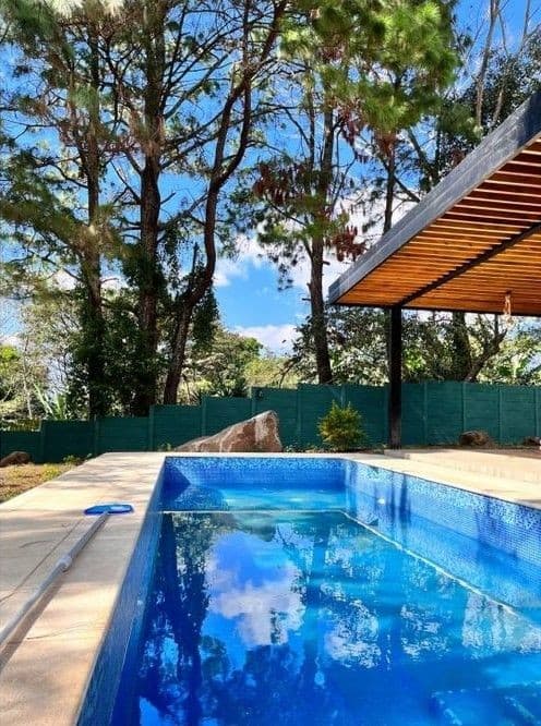 Vendo Casa en Laguna del Pino