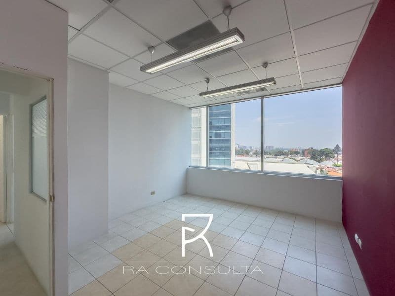 Ganga Oficina en Venta Zona Pradera Zona 10