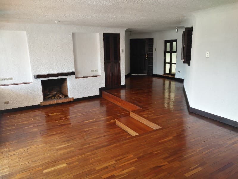 Apartamento en venta edificio Santa Clara Las Cañas zona 10