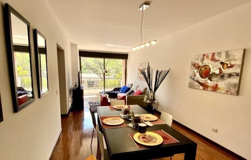 Apartamento amueblado en renta en excelente ubicación zona 14, Edificio Plenum 1