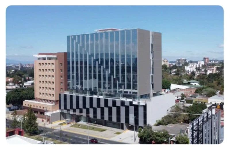 Edificio en renta PREDA Zona 10 (D)