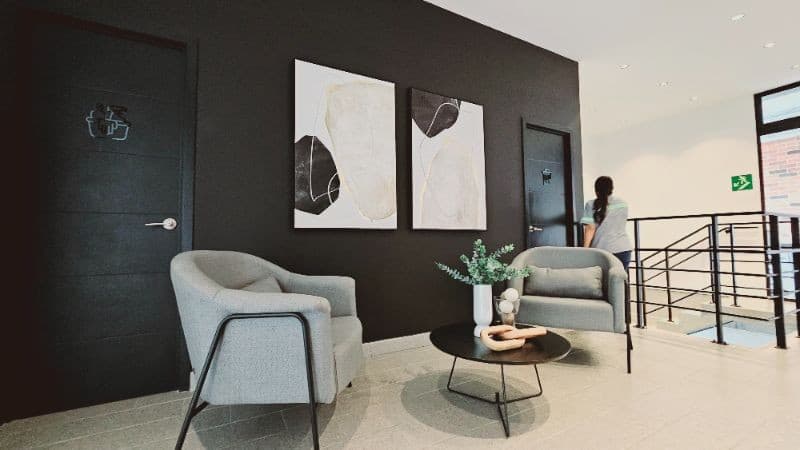 Local en Renta/Venta en Edificio Fiamene Zona 10