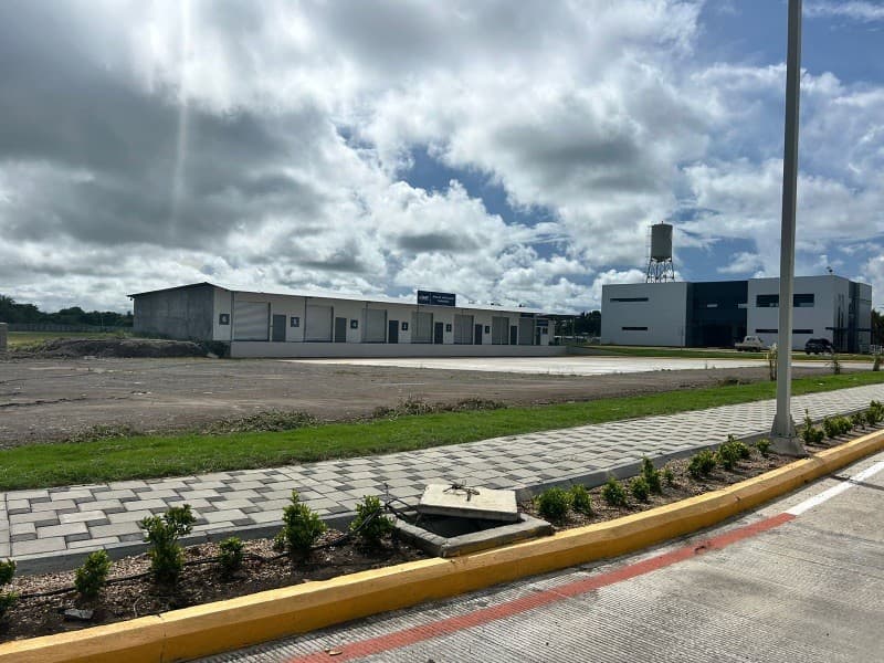 Bodega en renta Parque industrial Zona Libre Quetzal