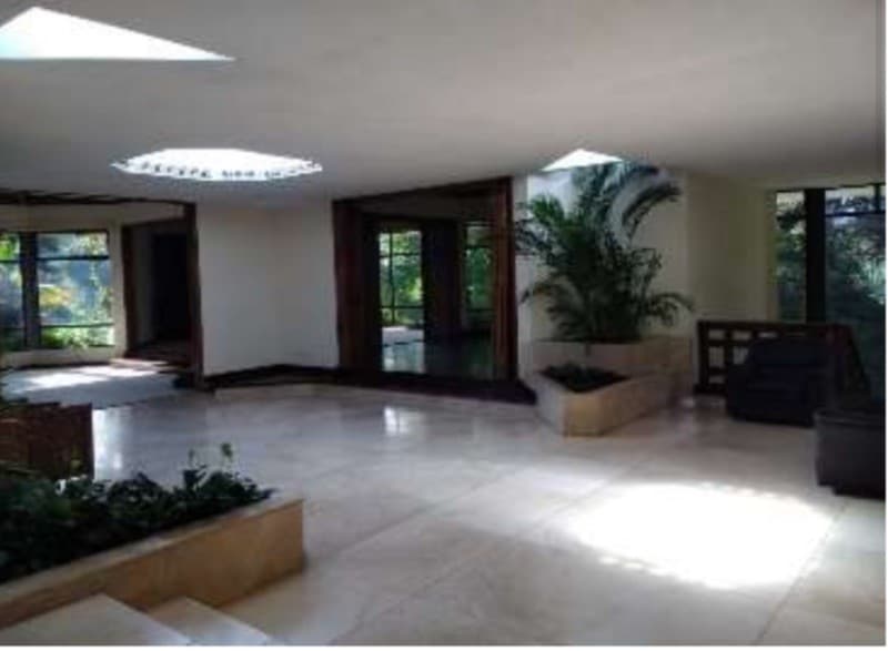 Terreno/Casa en la Cañada zona 14