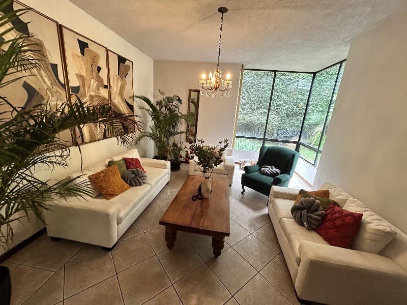 Casa en venta Las Charcas zona 11