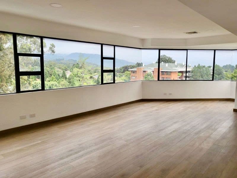 Apartamento totalmente remodelado en renta, excelente ubicación, zona 14