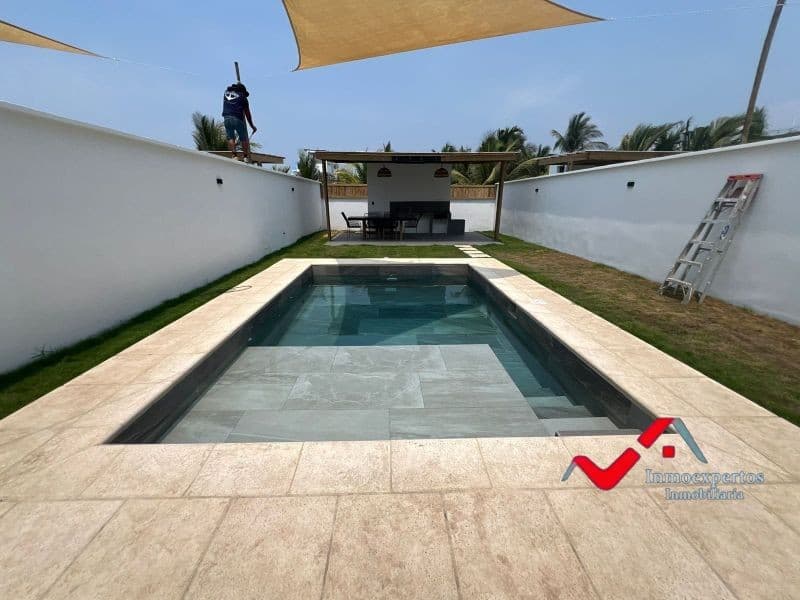 CASA DE PLAYA EN VENTA CERCA DEL PAREDÓN A 1km DE JUAN GAVIOTA COMPLETAMENTE AMUEBLADAS