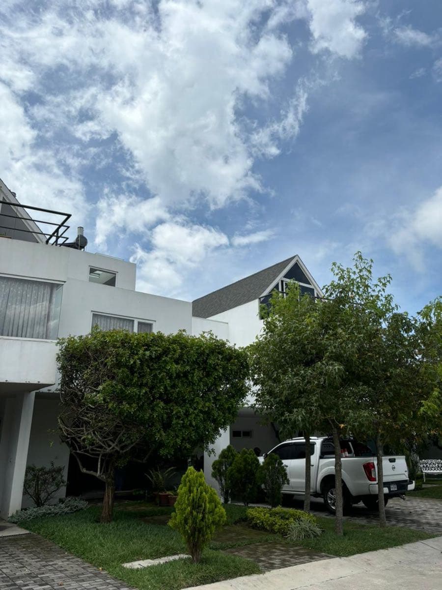 CASA VENTA CAMPOS DE SAN ISIDRO