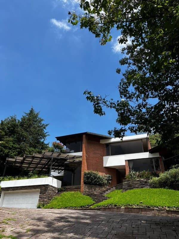 Casa en renta Montebello 1 CAES 