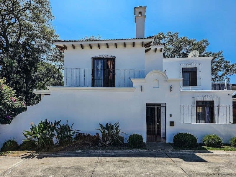 Casa en VENTA en Bosques de la Vilaverde Carretera a El Salvador