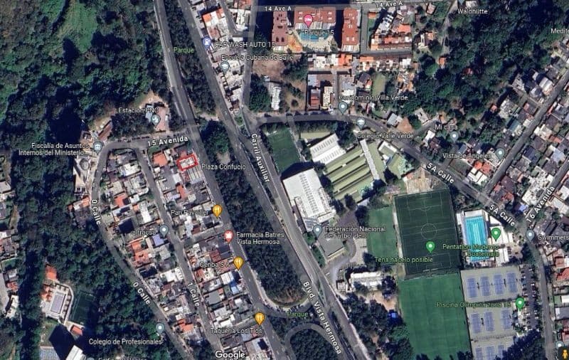 rento terreno comercial en zona 15 sobre el Boulevard Vista Hermosa!