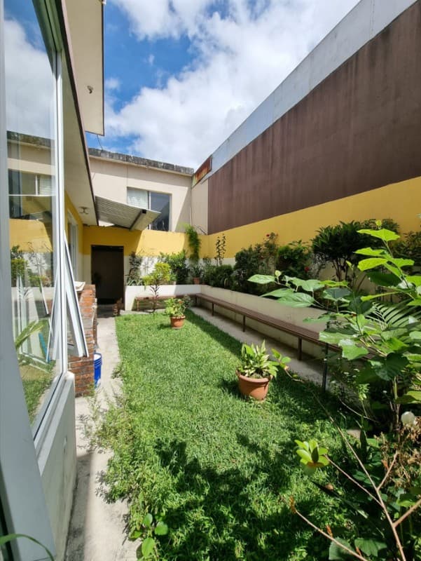 CASA EN VENTA EN LAS CHARCAS -  ZONA 11 - GUATEMALA
