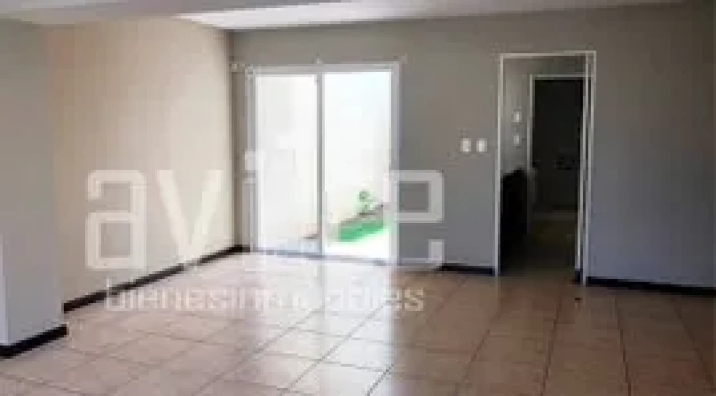 CONDADO NARANJO, Casa tipo Murcia en alquiler.  Q8,000