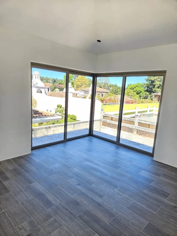 HERMOSA CASA NUEVA EN SAN ANTONIO CON AMPLIO TERRENO KM 16.5 CAES