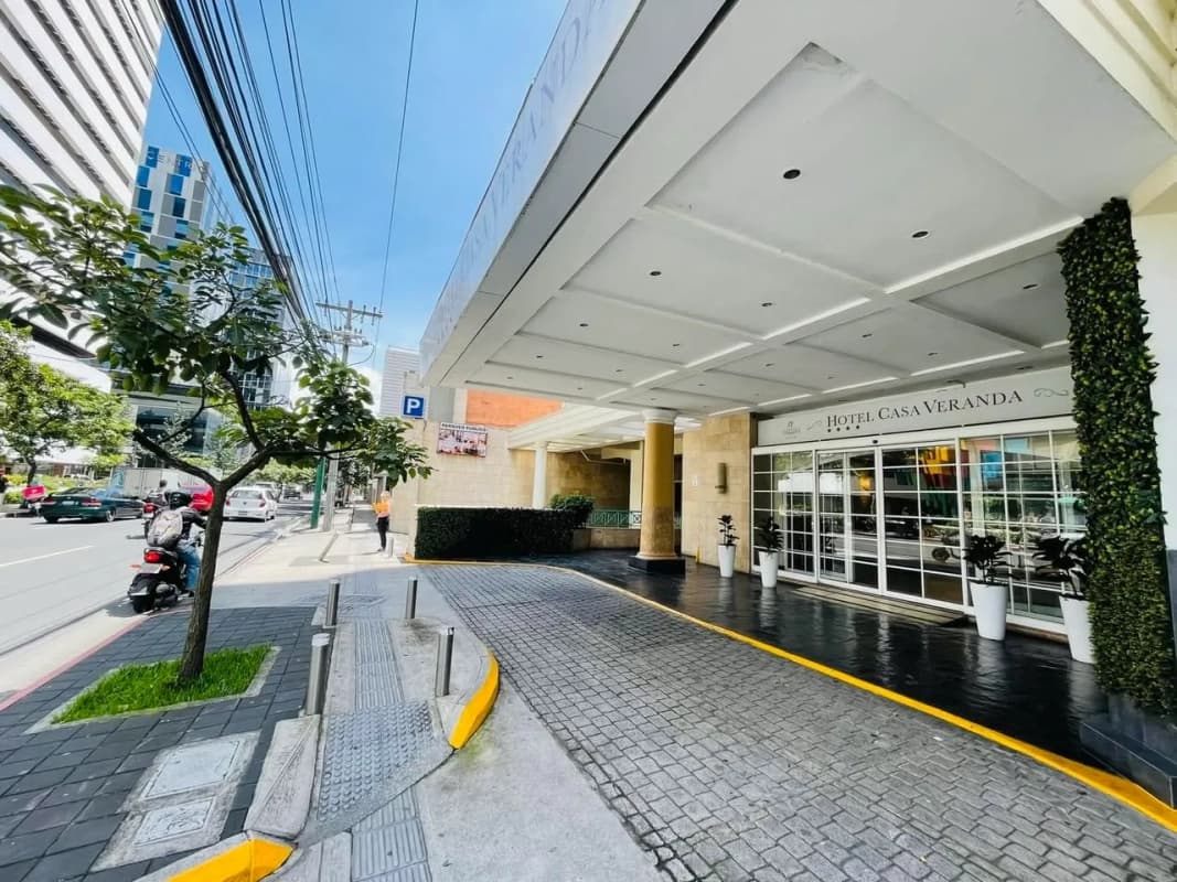 ALQUILER DE AMPLIA OFICINA 122MT2 - CASA VERANDA, ZONA 10