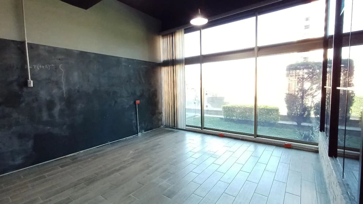 Oficina en Venta en Pialé z10