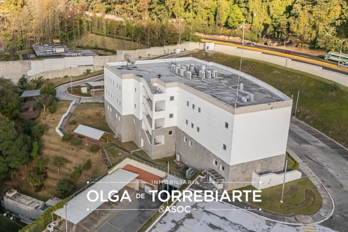CONFIDENCIAL - Edificio Veramina en renta, Carretera a El Salvador