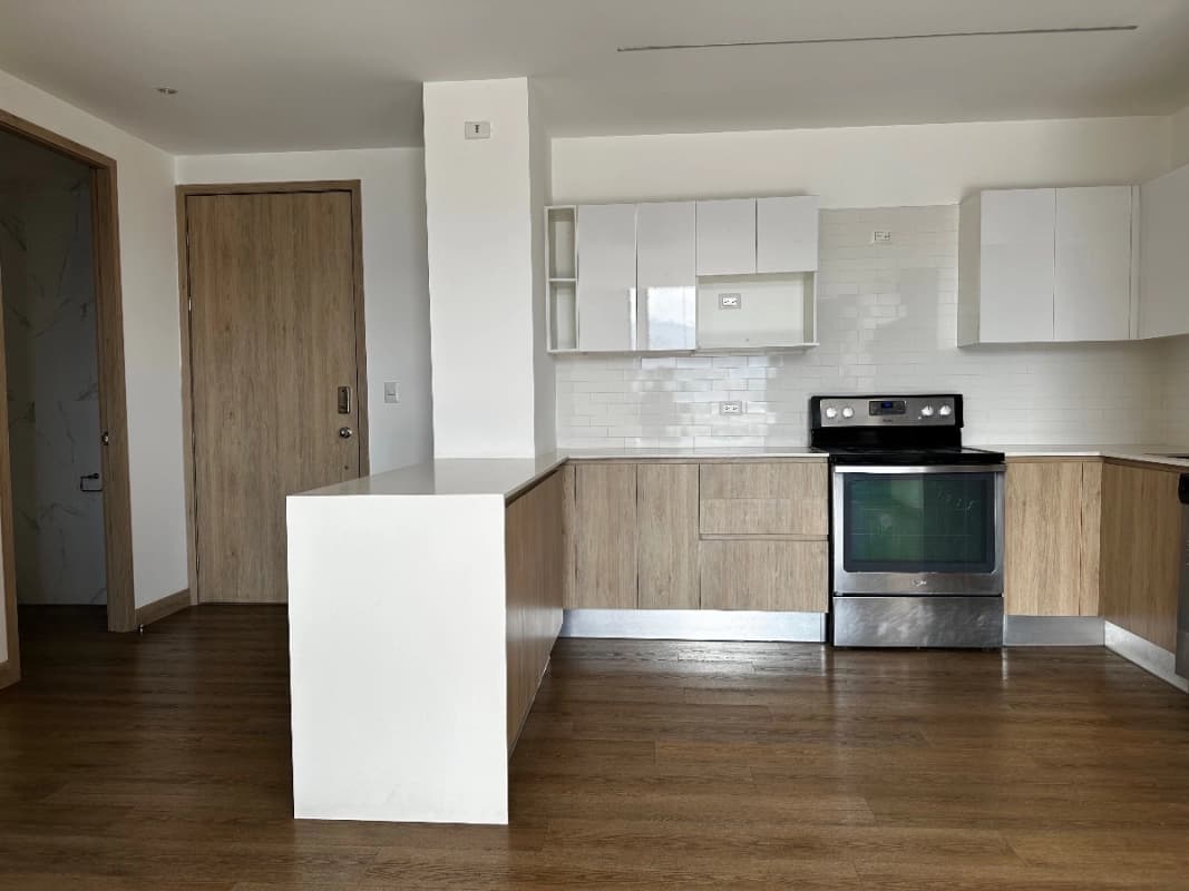 Trivá zona 15, alquilo apartamento