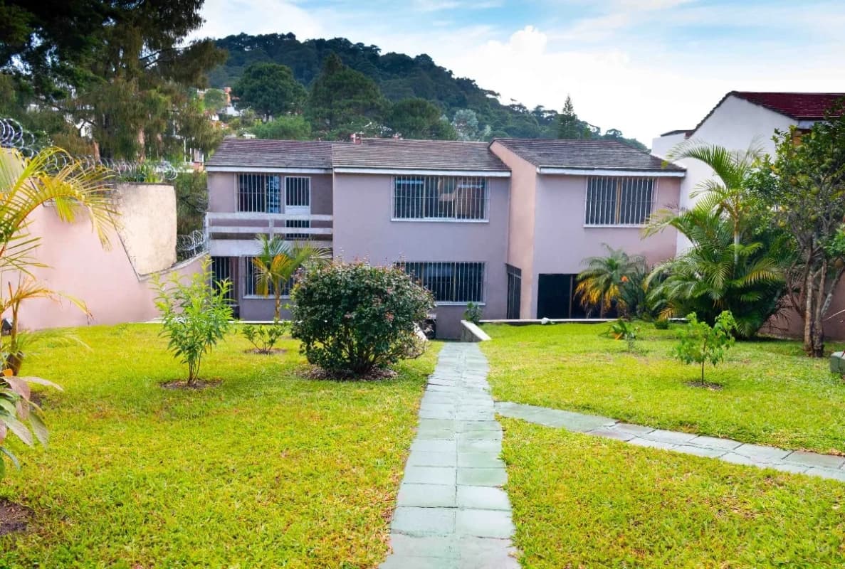 CASA EN COND. LA MONTAÑA, ZONA 16