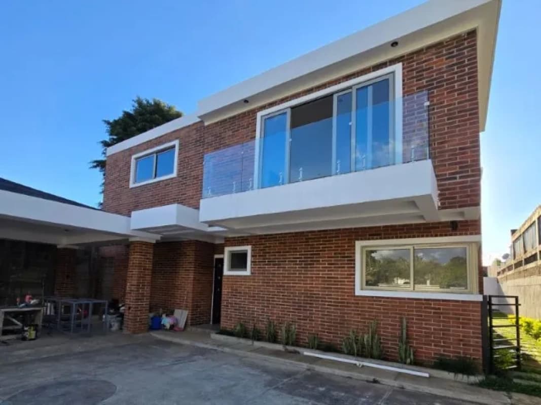 Villa Antonella, km 16.5 CES