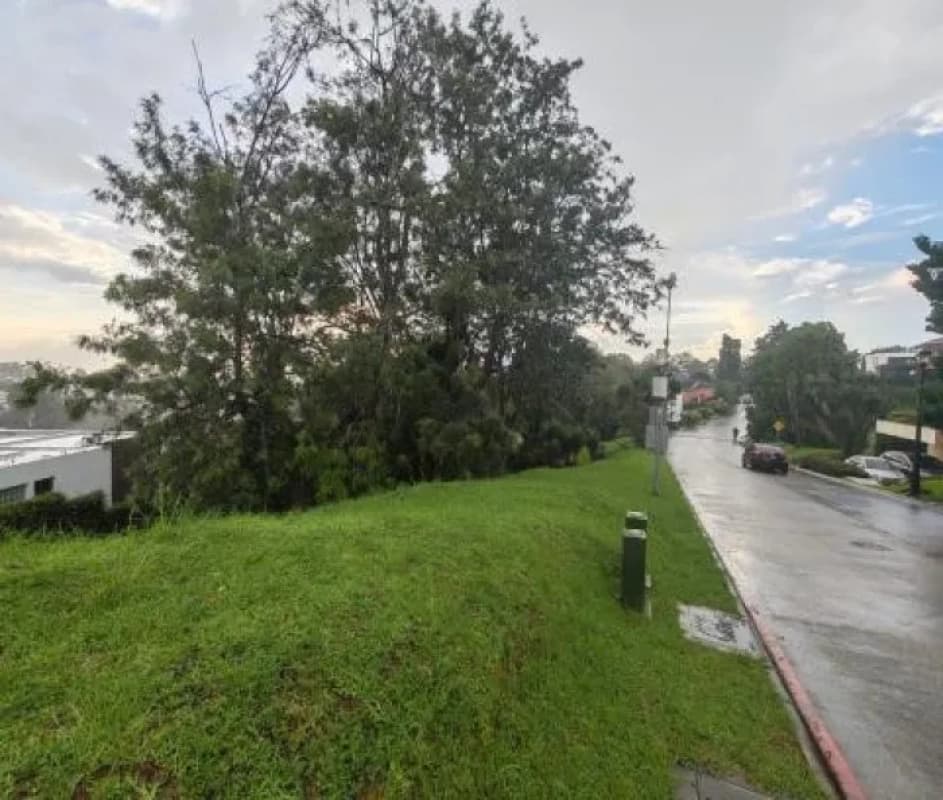 Terreno en exclusivo residencial, zona 16