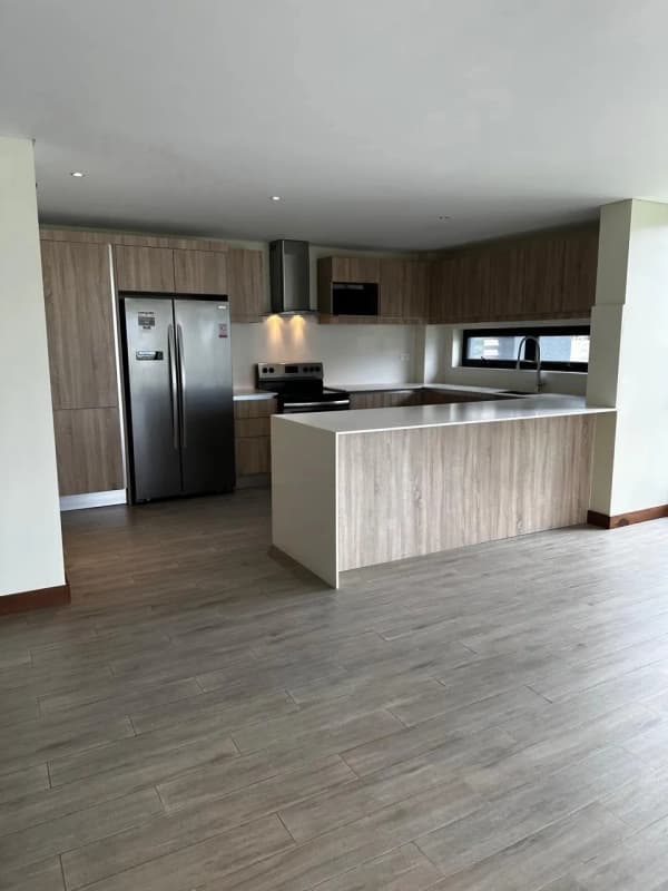 Exclusivo Penthouse en Reserva Oakland zona 10
