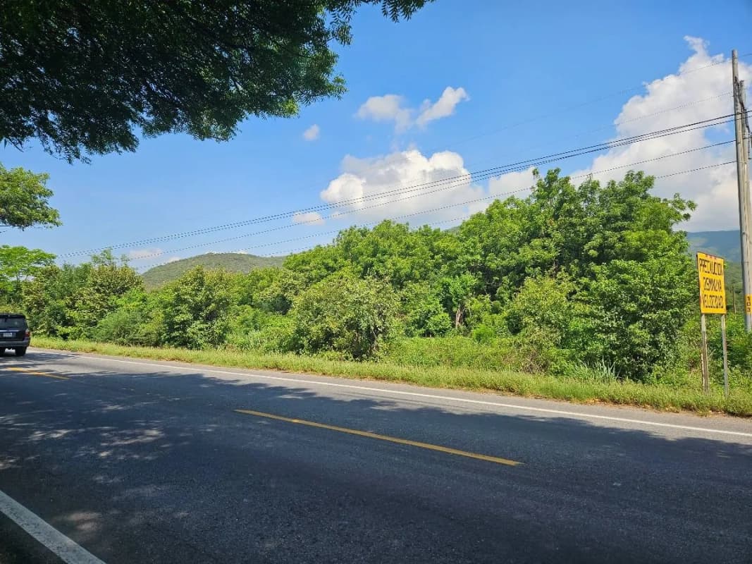 TERRENO COMERCIAL EN CARRETERA CA9 SAN CRISTÓBAL ACASAGUASTLAN