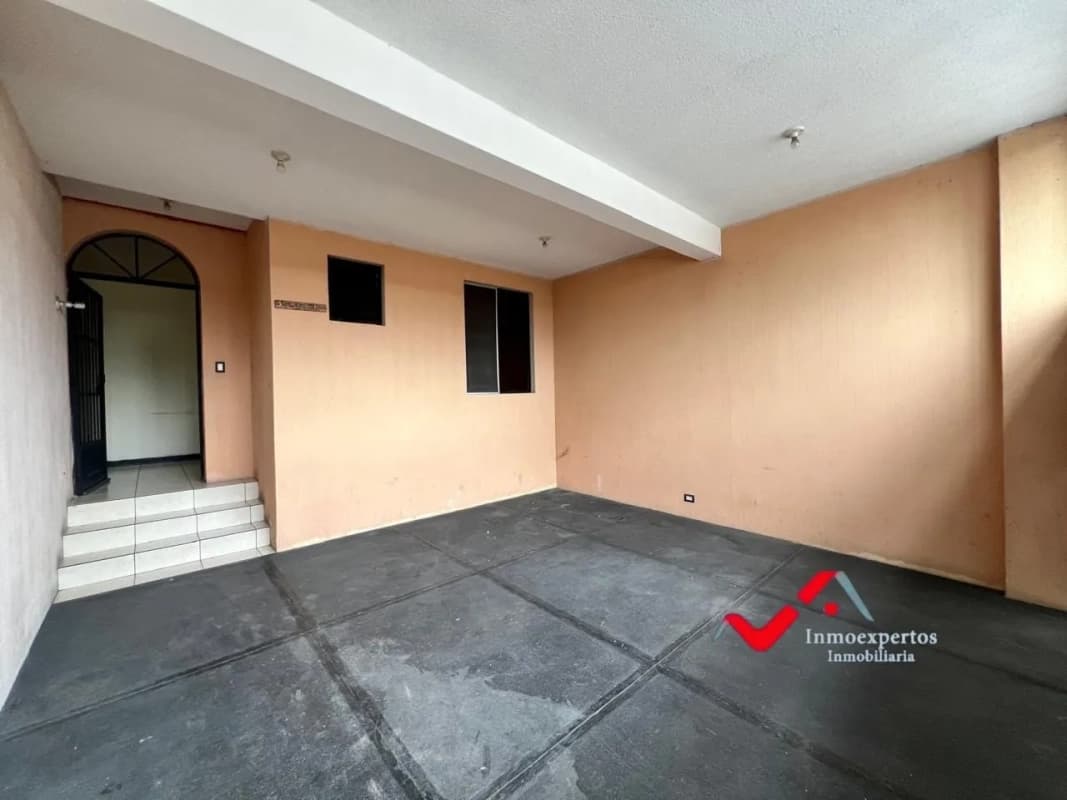 CASA EN VENTA SAN CRISTOBAL, ZONA 8 MIXCO