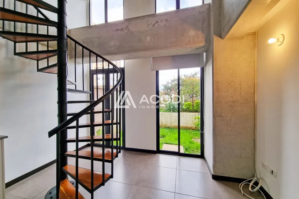 Apartamento con Jardín en Zona 10