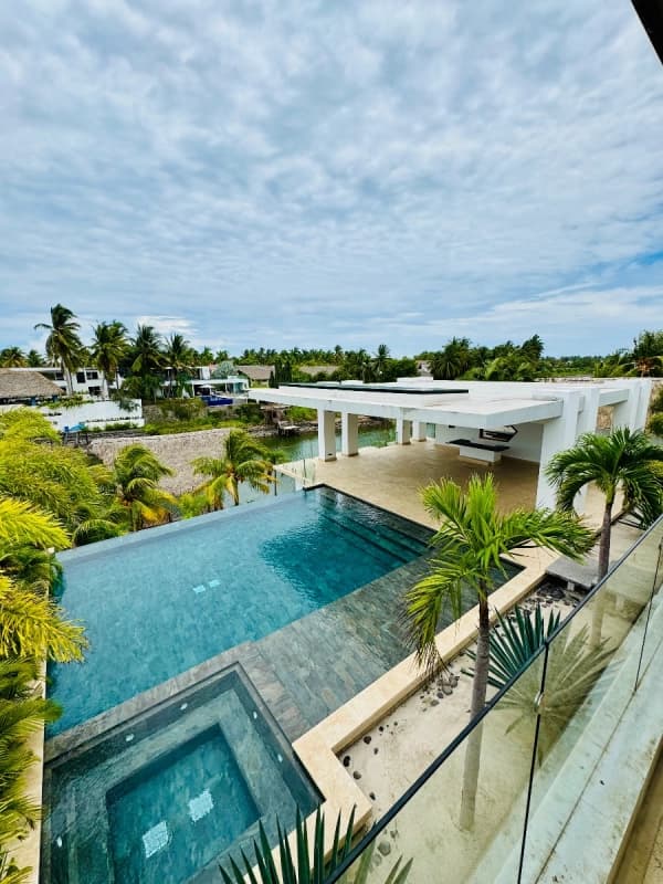 Casa de playa en venta - Marina del Sur (canal)