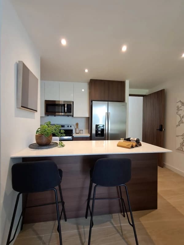 Zona 10/ Edificio Viana / Con financiamiento
