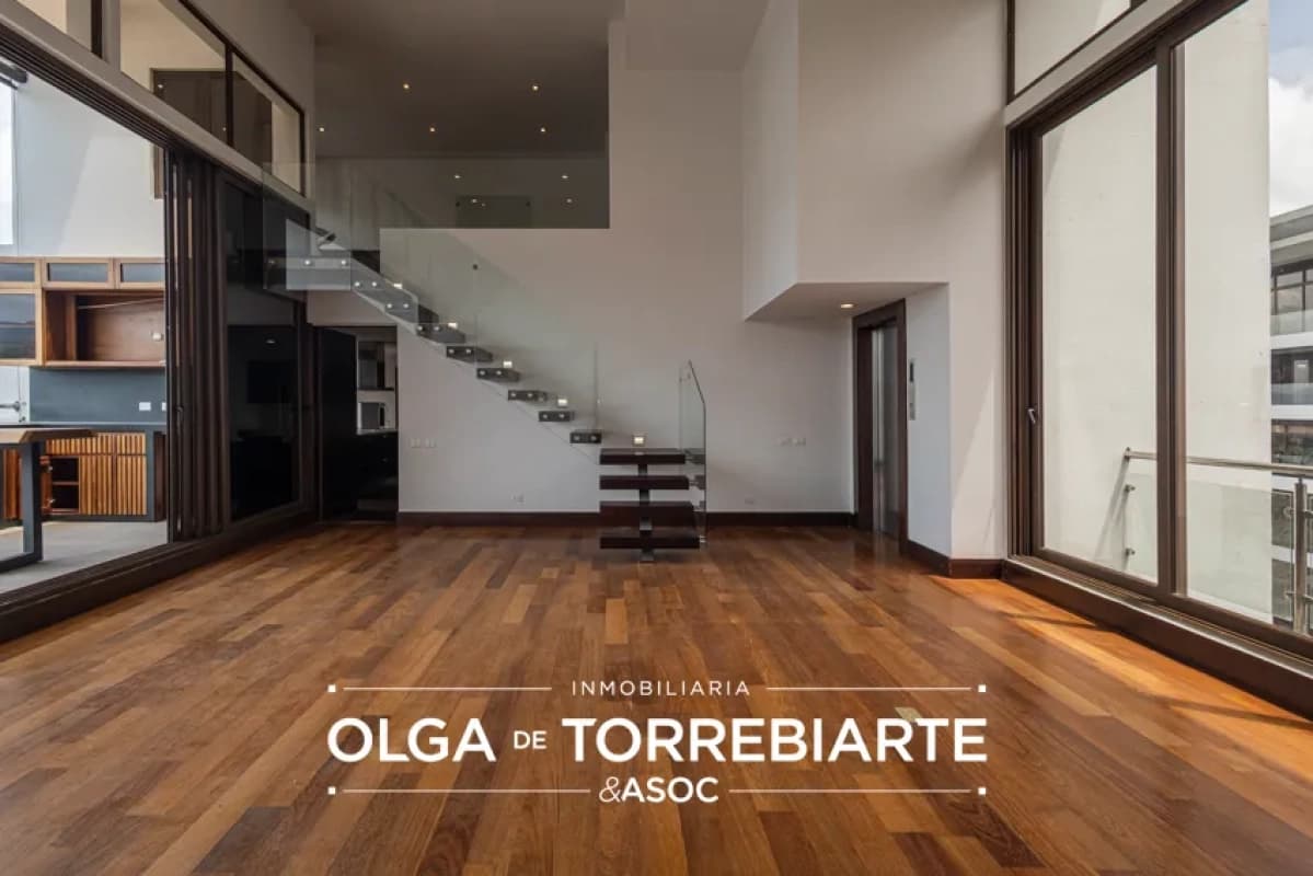 Penthouse en La Herradura, Zona 15