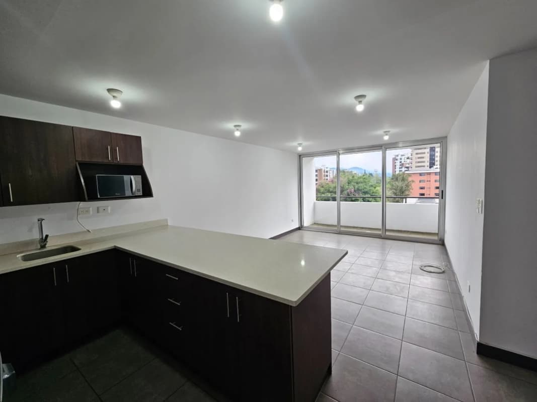 Apartamento en Edificio 3-85, zona 15