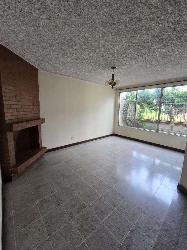 Casa en Venta en Condominio Zona 11