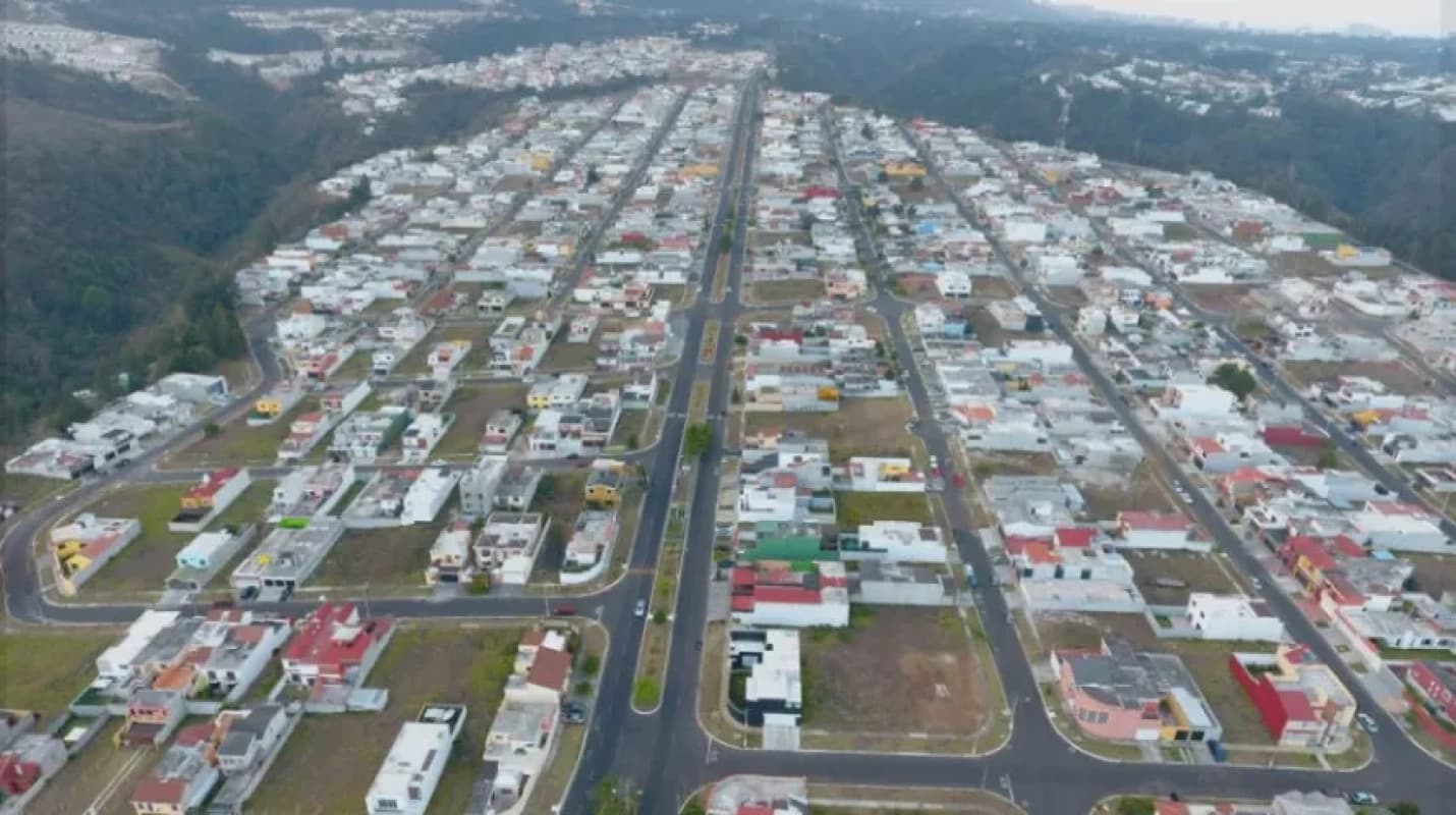 Terreno en venta en HACIENDA REAL Z16