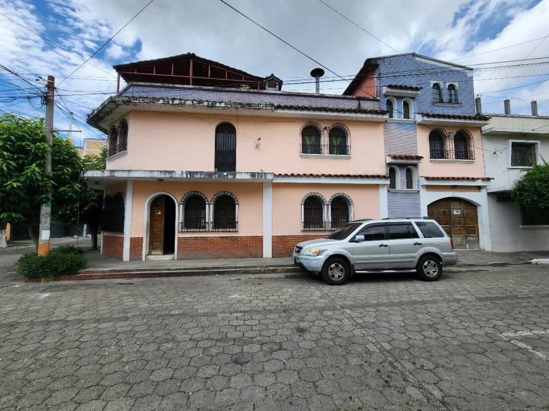 Propiedad Estratégica Z.5: Casa de 3 niveles en Sector en Crecimiento