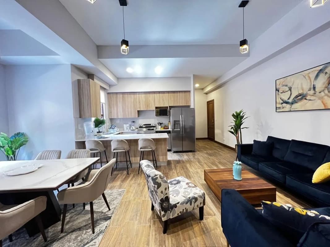 Vendo Apartamento en primer Nivel en zona 10