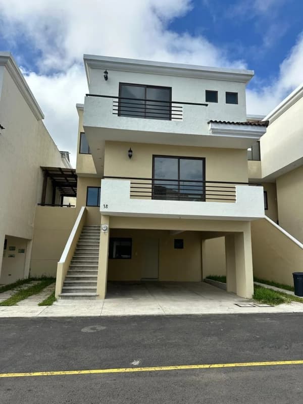 ¡ATENCIÓN INVERSIONISTAS! CASA EN VENTA VISTAS DE SAN ISIDRO II, Z.16 | CASA EN VENTA de 3 Niveles