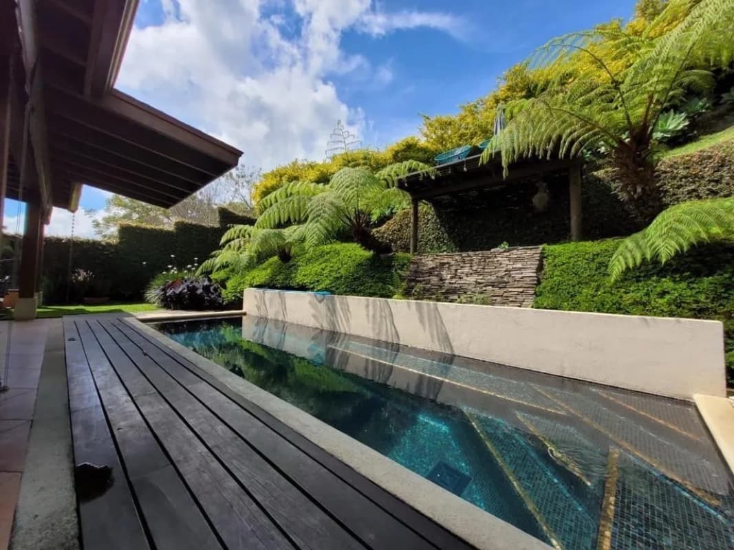 Hermosa Casa en venta en Colinas de Castel Fraijanes CAES
