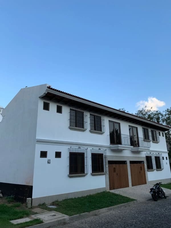 Residencia con potencial para Airbnb en Antigua Guatemala