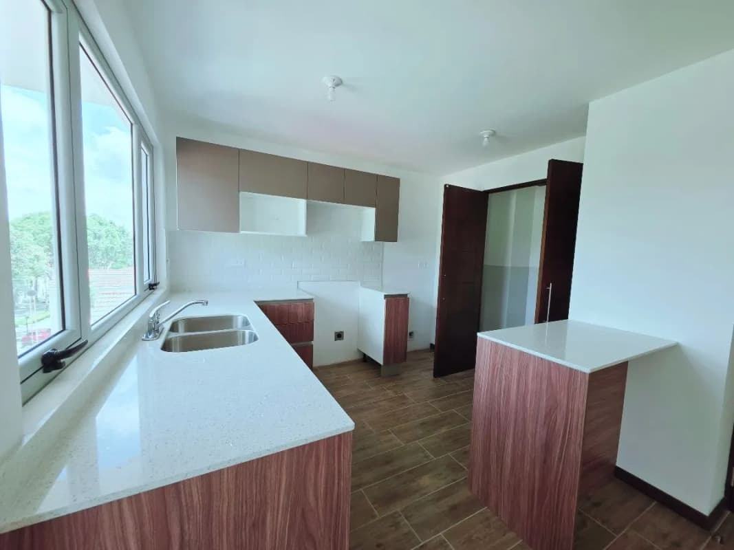 Apartamento de 2 Niveles en Venta Naranjo Z4 de Mixco