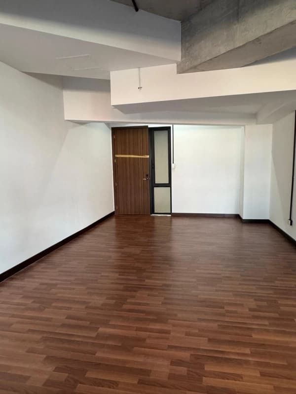 Oficina en renta en Edificio Septimo zona 4