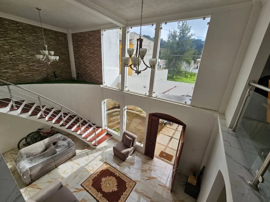 Casa Residencial en Venta en Florencia Milpas Altas