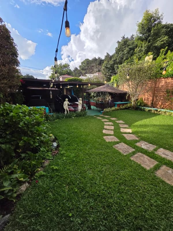 CASA EN VENTA SAN LUCAS SACATEPÉQUEZ