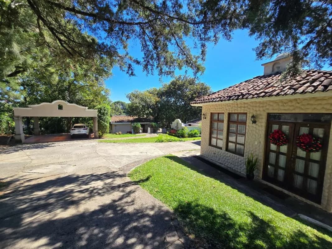 VENDO 2 CASAS JUNTAS EN SAN CRISTOBAL SECTOR GRANJAS
