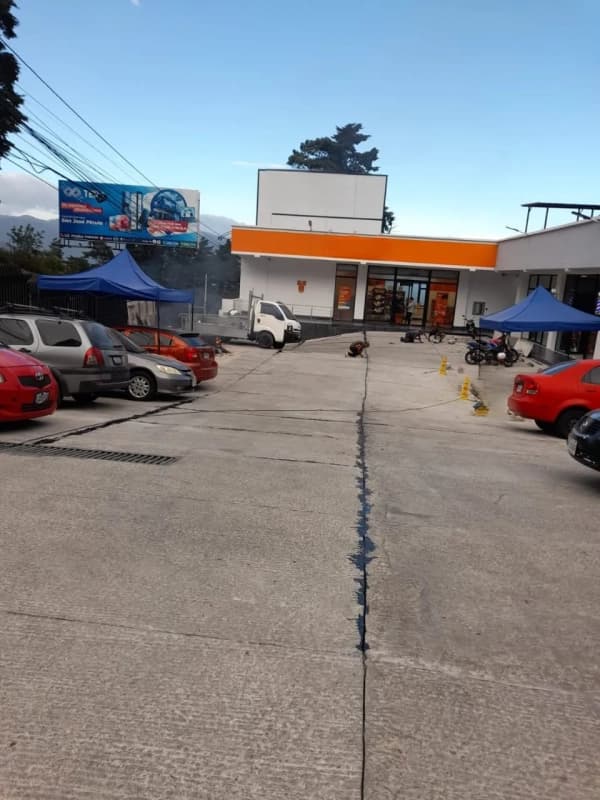 Local en Km 20 San José Pinula