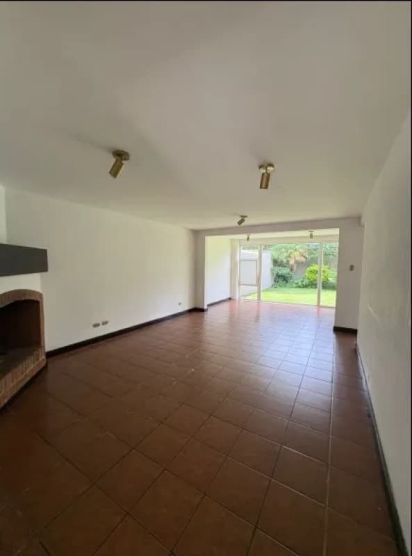 CASA EN RENTA KM.13 CAES
